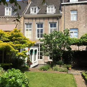 Bed & Breakfast In Monumental House Centre